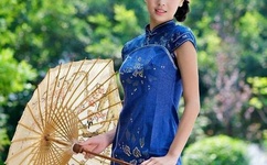 迈开腿吃你小草莓是什么意思